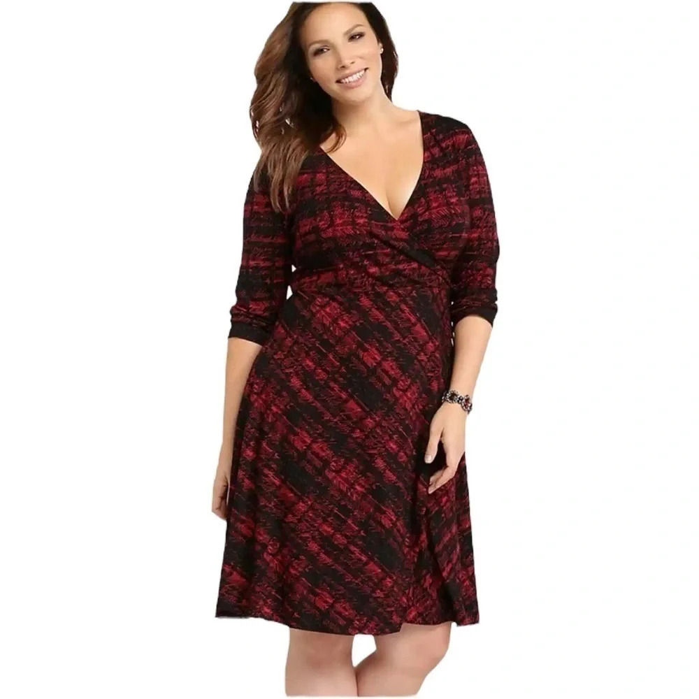 TORRID Womens 1X Red Black Abstract Plaid Long Sleeve Surplice Neck Wrap Dress
